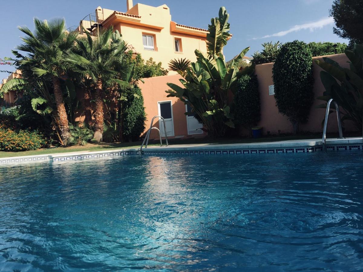 Marbella Deluxe Rooms In Royal Cabopino Townhouse Exterior photo
