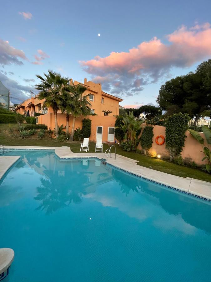 Marbella Deluxe Rooms In Royal Cabopino Townhouse Exterior photo